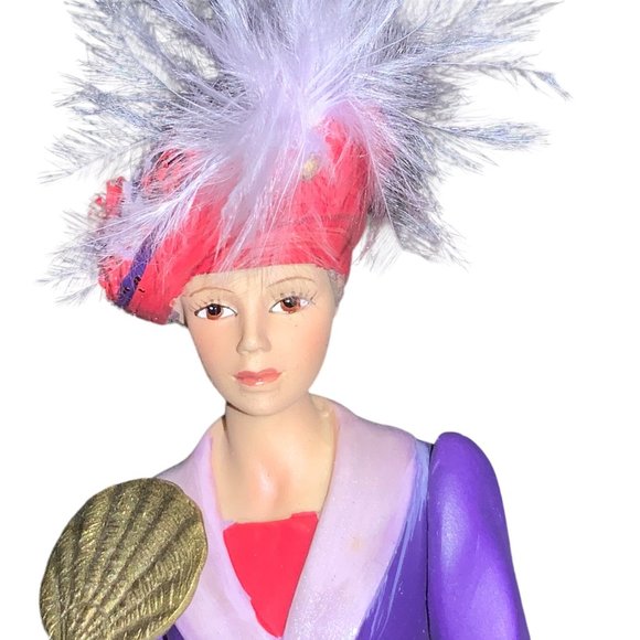 The Hamilton Collection Blessed by the Spirit Lady Figurine - Picture 3 of 14